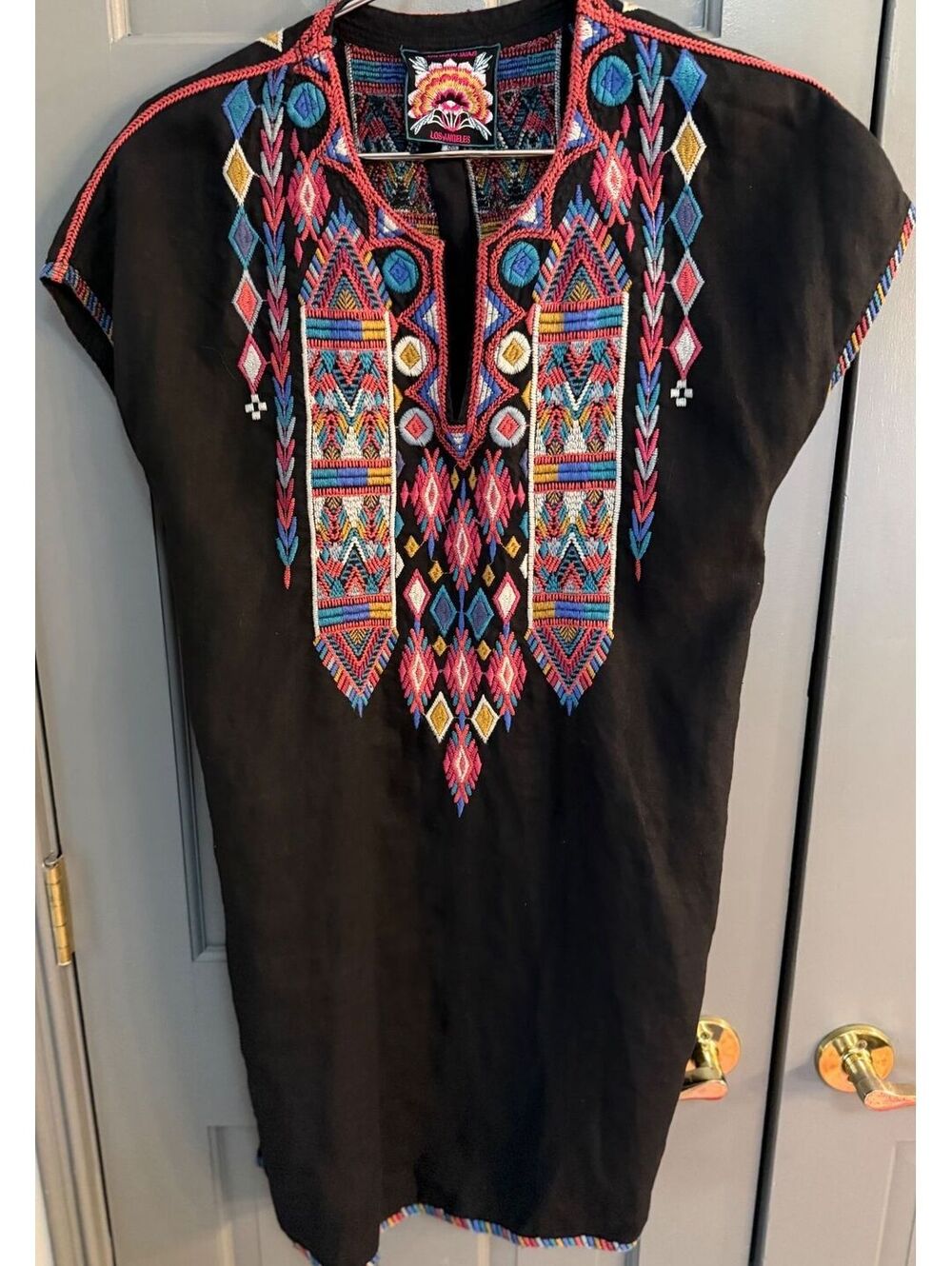 Johnny Was Women's Linen Black Multicolor Embroidered Cap Sleeve Tunic Sz S EUC